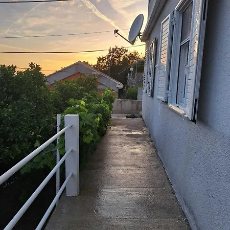 L&a Apartment *